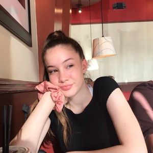 Meet your Posher, Phoebe